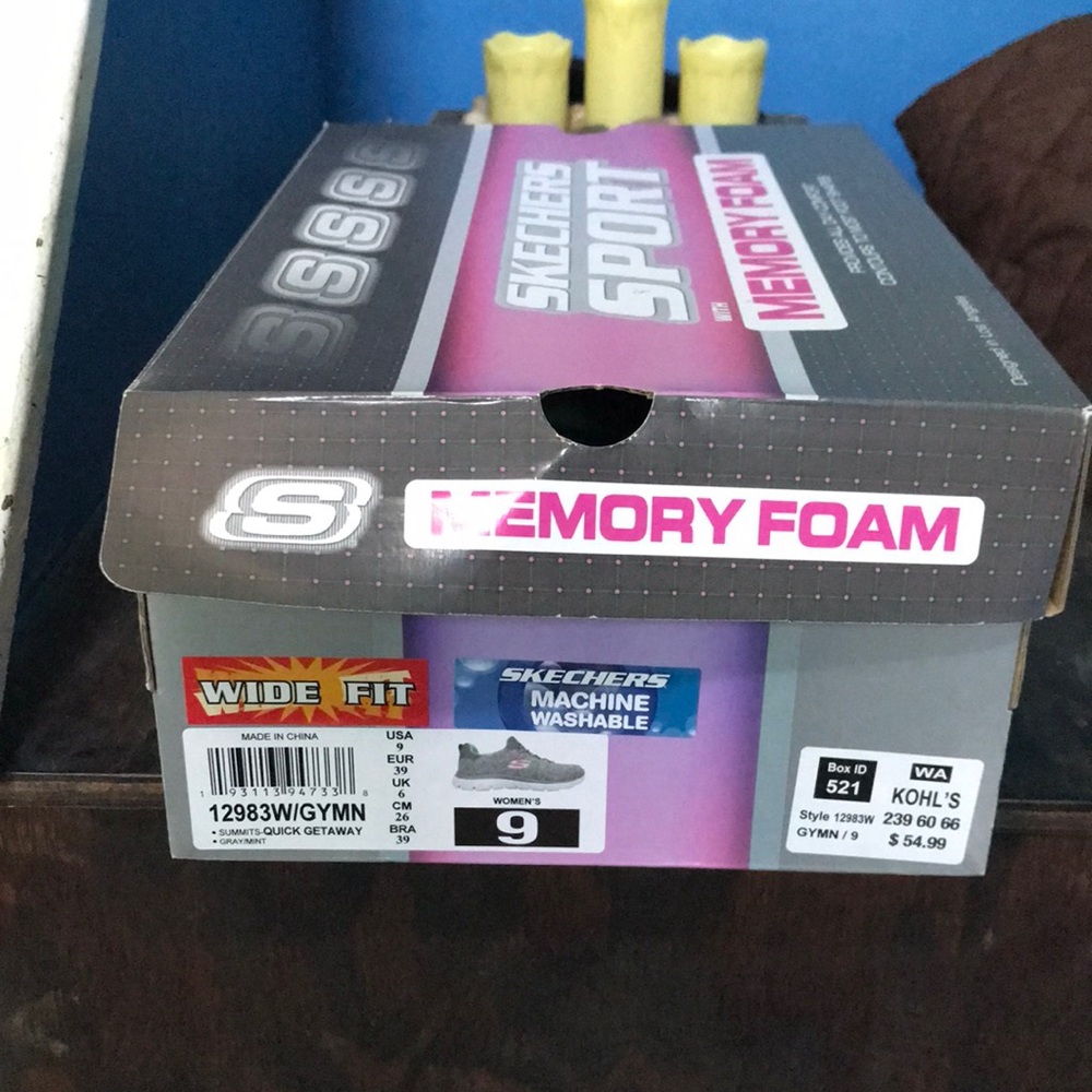 Skechers sport memory foam wide fit size 9